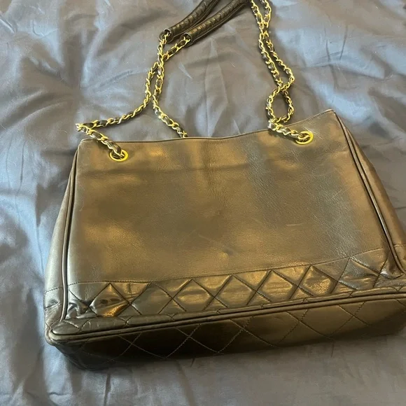 chanel tote bag lambskin leather - Picture 3 of 6